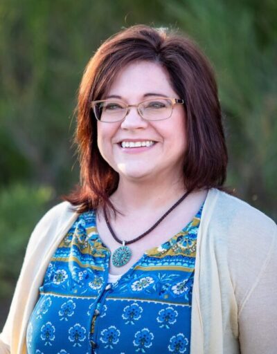 Nancy Manos Headshot